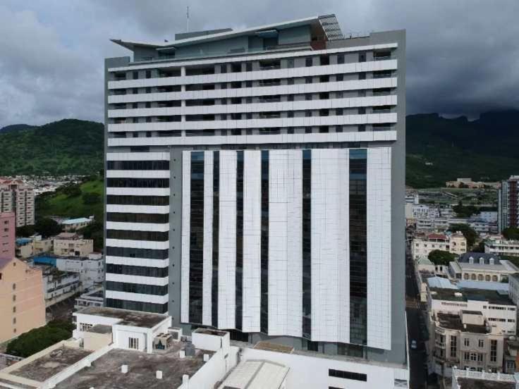 Sea & City View Luxury Apartment Port Louis Exterior photo